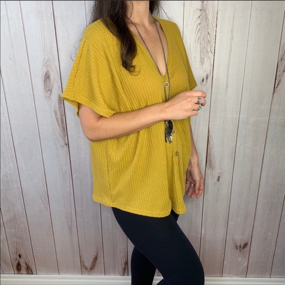 ✨LAST ONE!✨ The Anais Top - Picture 5 of 8